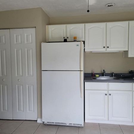 Entire Guesthouse 5 Mins To Siesta Key & Downtown サラソータ エクステリア 写真